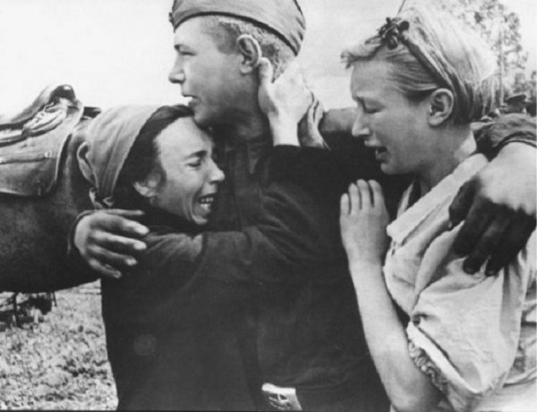 20 Душещипательных Кадров Второй Мировой Войны