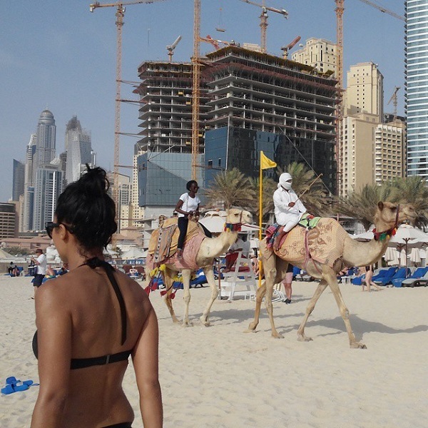 Такое возможно только в Дубае! 19 странных снимков, которые ввели меня в ступор.