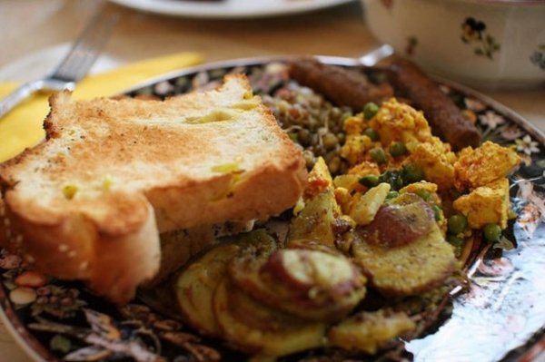 Нереально вкусно: 50 традиционных завтраков из разных стран