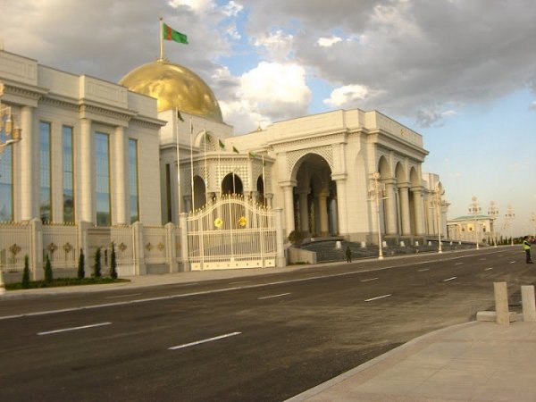 Вот как живется в одной из самых закрытых стран в мире —Туркменистане