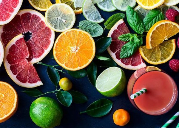 11 фруктов и ягод, которые ученые рекомендуют есть вместе с косточками