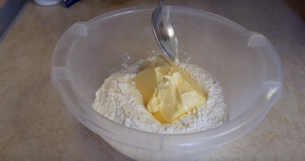 Рецепт пирога из песочного теста с абрикосами
