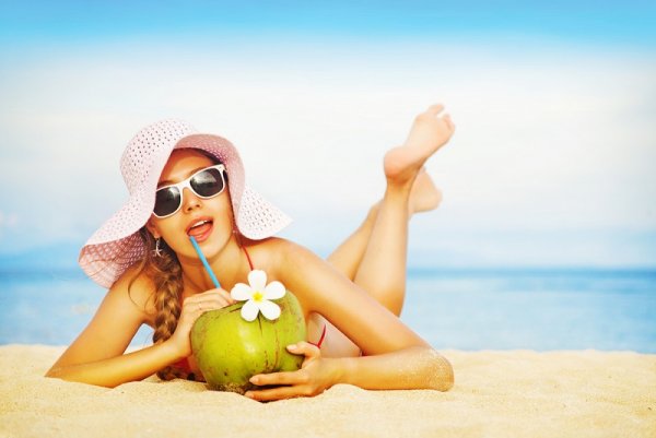 Кошмары летнего отдыха: чем может обернуться персик с рынка и почему так важно есть шашлык.